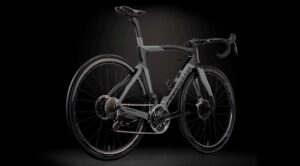 A567 Grey Black
