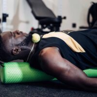 Libera tu Espalda del Dolor con el Foam Roller: Guía Completa y Ejercicios Efectivos