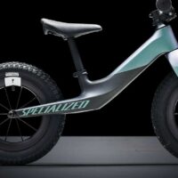 Specialized Hotwalk Carbon una super bicicleta para niños