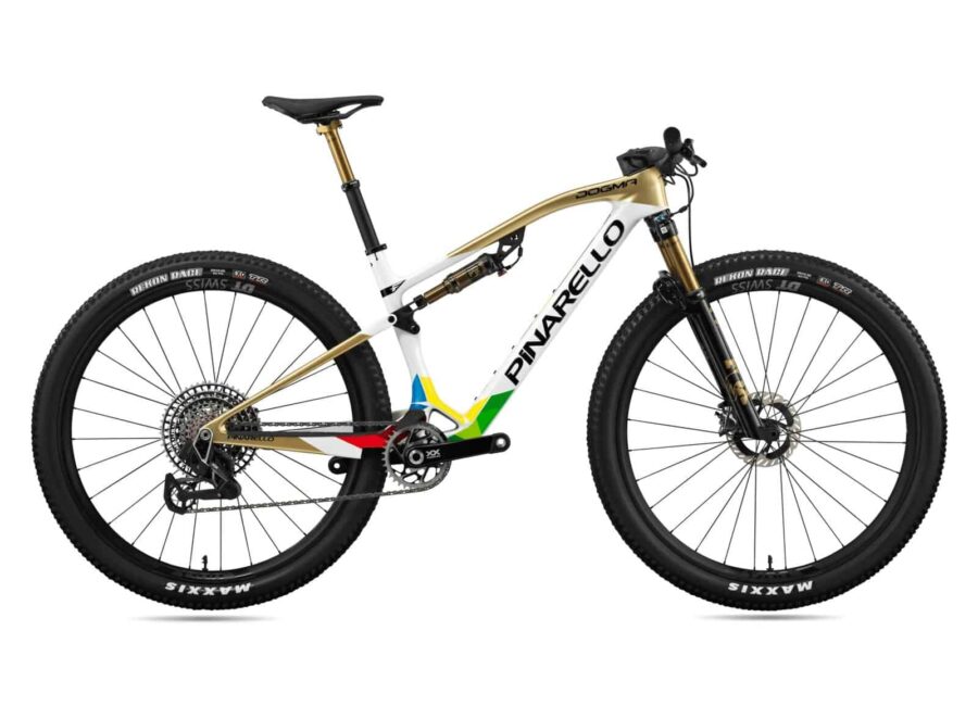 Website hero P25 DOGMA XC G160 XTR DTSWISS ORE31 2048x1535 1