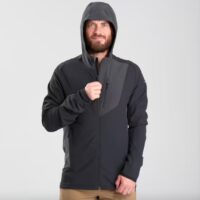 Decathlon presenta su cortavientos Forclaz Trek900 Wind