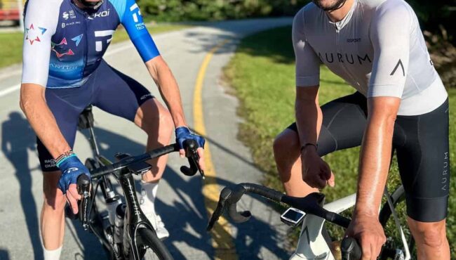 Recordando viejas batallas. Reminiscing on old battles. bestbuddies froome aurumbikes albertocontador miami batallitas