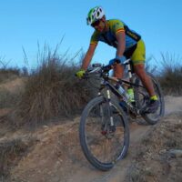 El arte del descenso en bicicleta