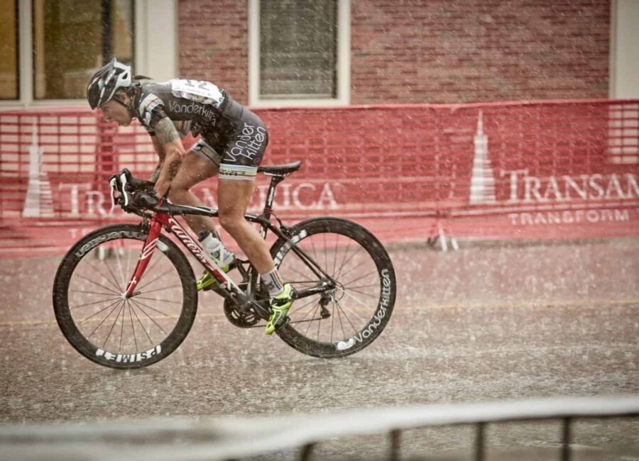 razones por las que debes montar en bicicleta en la lluvia