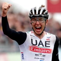 Scicon presenta las nuevas gafas de Tadej Pogacar