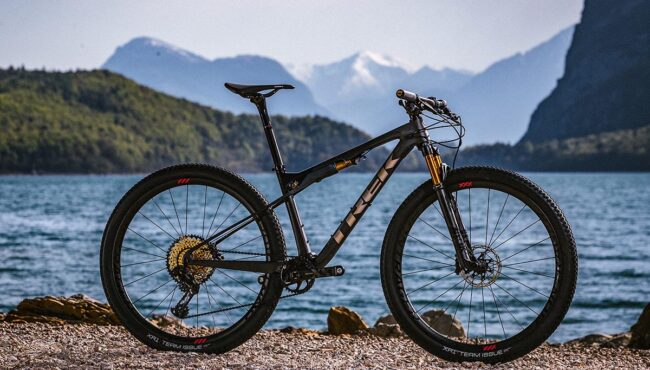 trek supercaliber la nueva bicicleta con isostrut para xc