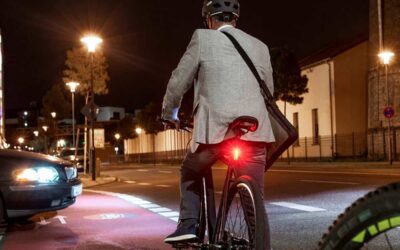 sigma sport blaze flash el faro de bicicleta led con funcion de luz de freno ideal
