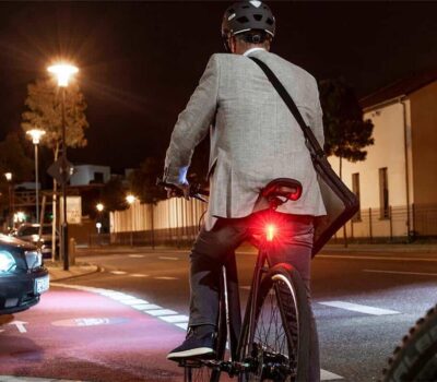 sigma sport blaze flash el faro de bicicleta led con funcion de luz de freno ideal
