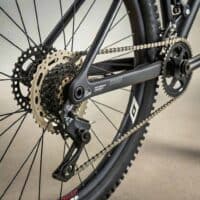 Cómo ajustar el cambio trasero de nuestra bicicleta de montaña. Vídeo explicativo