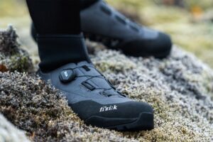 zapatillas mtb invierno fizik nanuq gtx impermeables y transpirables