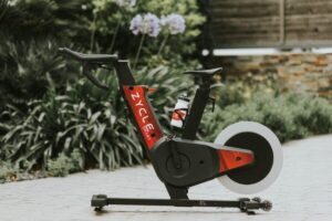 zbike 2 0 la bicicleta indoor inteligente espanola de ultima generacion