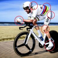 Ejercicios para evitar el dolor de hombros en ciclistas