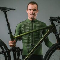 Descubre cómo Luis León Sánchez se convierte en el nuevo embajador de Giant y Etxeondo