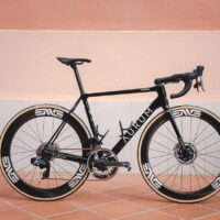 Nuevos Equipos Profesionales 2024 con SRAM
