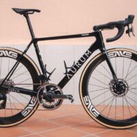Aurum Magma Agate Black: La bicicleta del Polti Kometa 2024