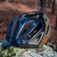 Análisis en ruta: probamos el Fox Crossframe Pro, el casco de xc más peculiar