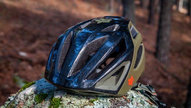 analisis en ruta probamos el fox crossframe pro el casco de xc mas peculiar