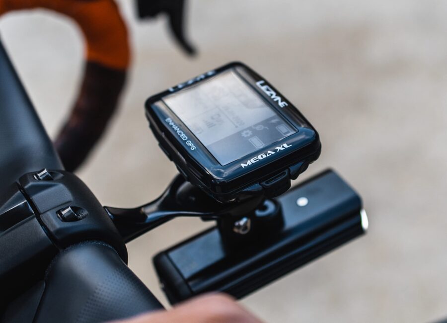 ciclocomputador gps en descuento lezyne mega xl