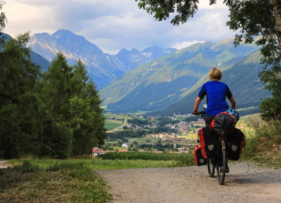 que es el bikepacking la modalidad de cicloturismo que combina aventura y naturaleza en espana