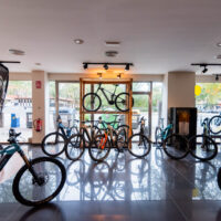 Tiendas de ciclismo en Valencia: Descubre las mejores opciones para tus necesidades ciclistas
