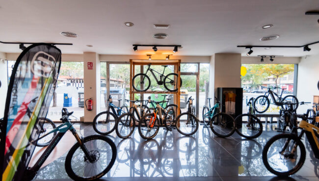 tiendas de ciclismo en valencia descubre las mejores opciones para tus necesidades ciclistas