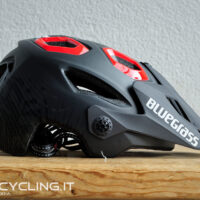 ¿Ya viste la oferta del Casco Bluegrass Golden Eyes?