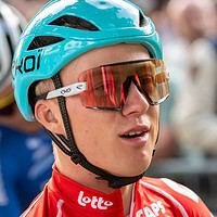 Maxim Van Gils y Lotto-Dstny: Una ruptura inesperada que sacude al ciclismo