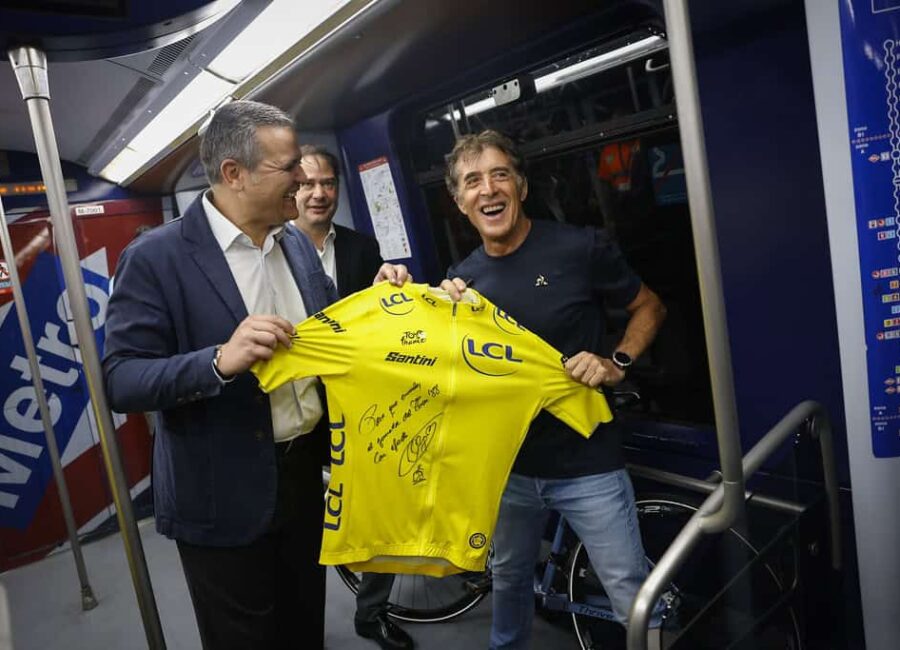 53766163783 a1654aaf02 b