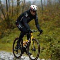 Wout van Aert Agita el Debate: ¿Limitar las Marchas para un Ciclismo Más Seguro?