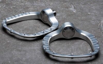 OutlierMTBPendulumRawSilverPedals DroppedPedal