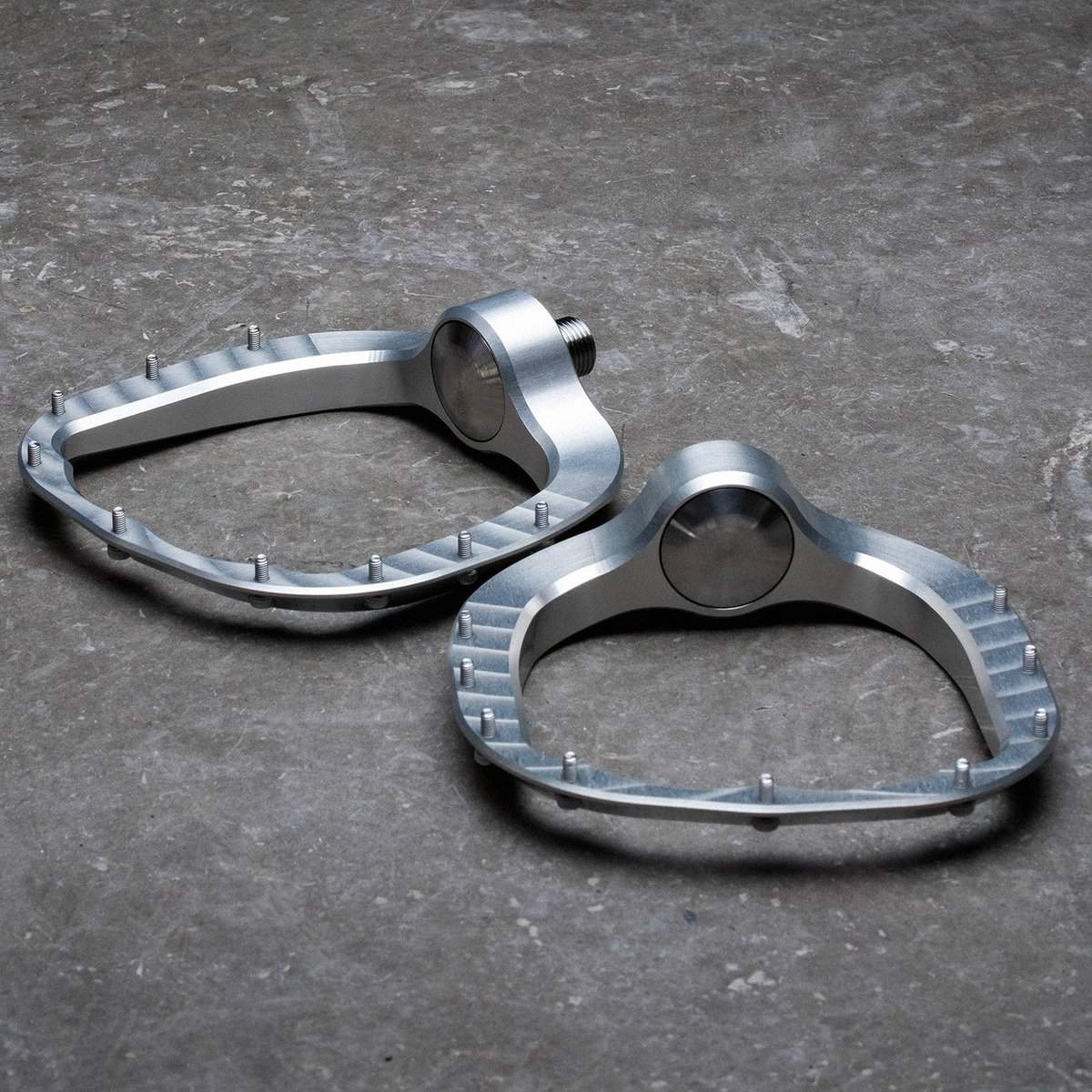 Outlier Void y Pendulum: Redefiniendo la conexión con tu MTB