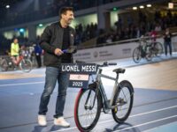 messi sacar su propia bicicleta personalizada en