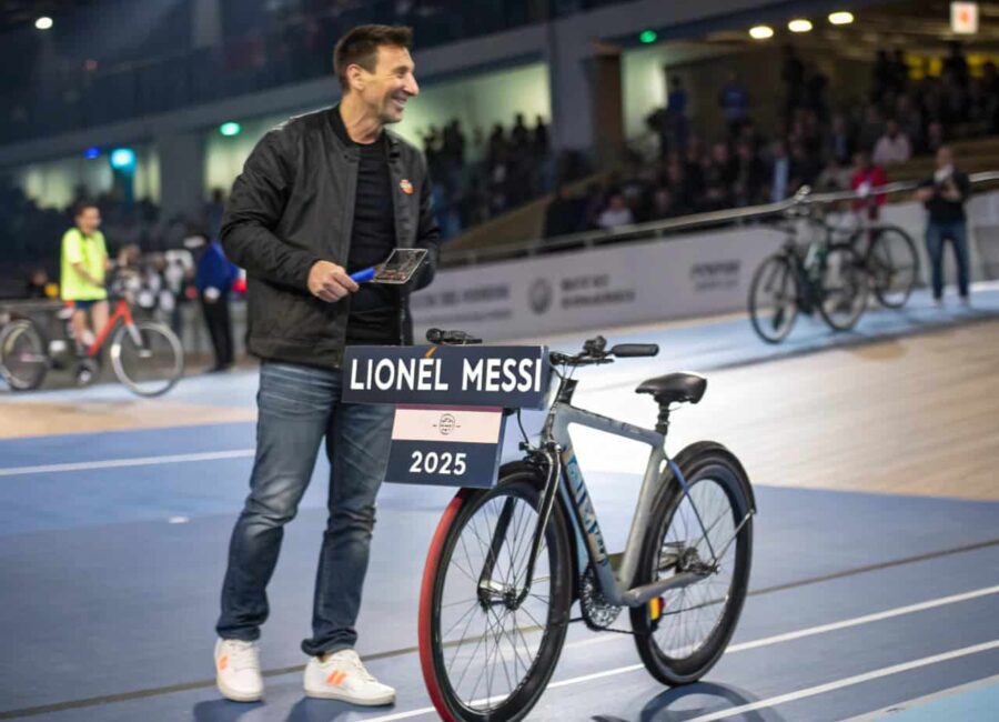 messi sacar su propia bicicleta personalizada en