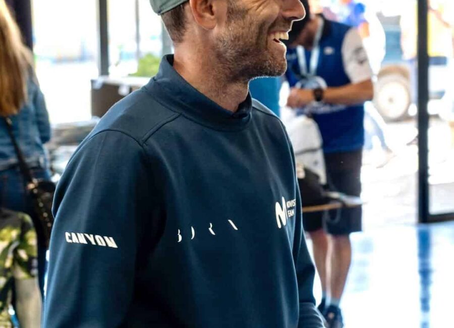 Absolute star of the show. @alejandvalverde x @marchalaindomable @bornlivingyoga @gobik wear MovistarTeamGravelSquad