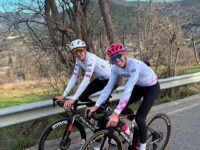 Aleix Espargaro cambia las motos por las bicis2