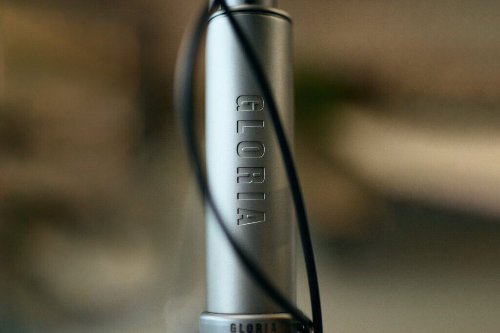 Gloria All Road presenta un nuevo cuadro de titanio