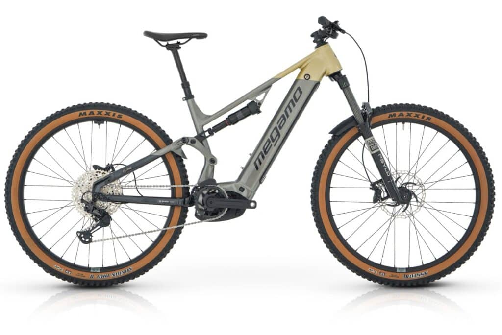 Megamo Flame AL 2025