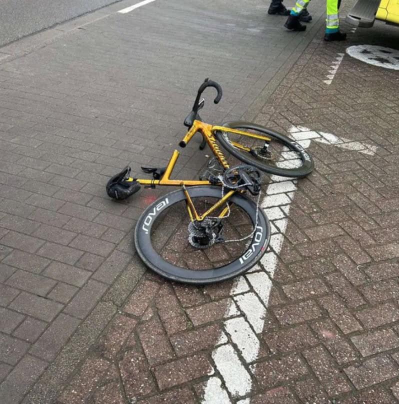 Remco Evenepoel sufre grave accidente