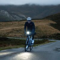 Igor Antón desafía al clima invernal en 