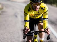 @simonyatess •••teamvismaleaseabike simonyates beyondvictory