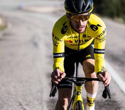 @simonyatess •••teamvismaleaseabike simonyates beyondvictory