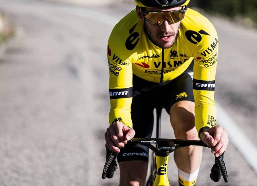 @simonyatess •••teamvismaleaseabike simonyates beyondvictory