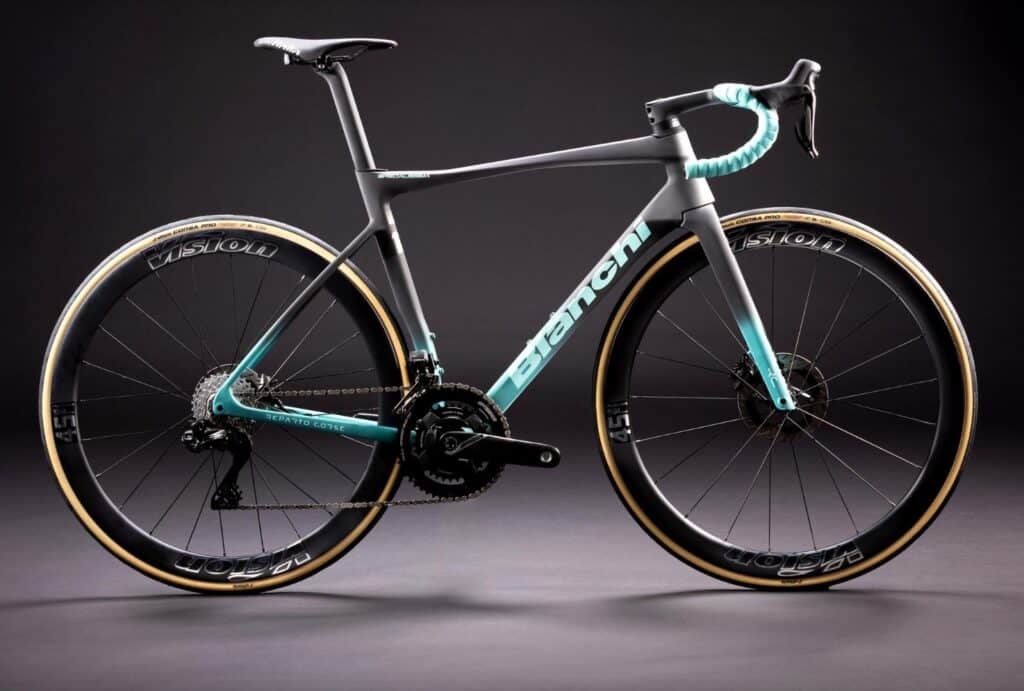 Bianchi Oltre RC: La bicicleta Aero del Equipo Arkéa-B&B Hotels