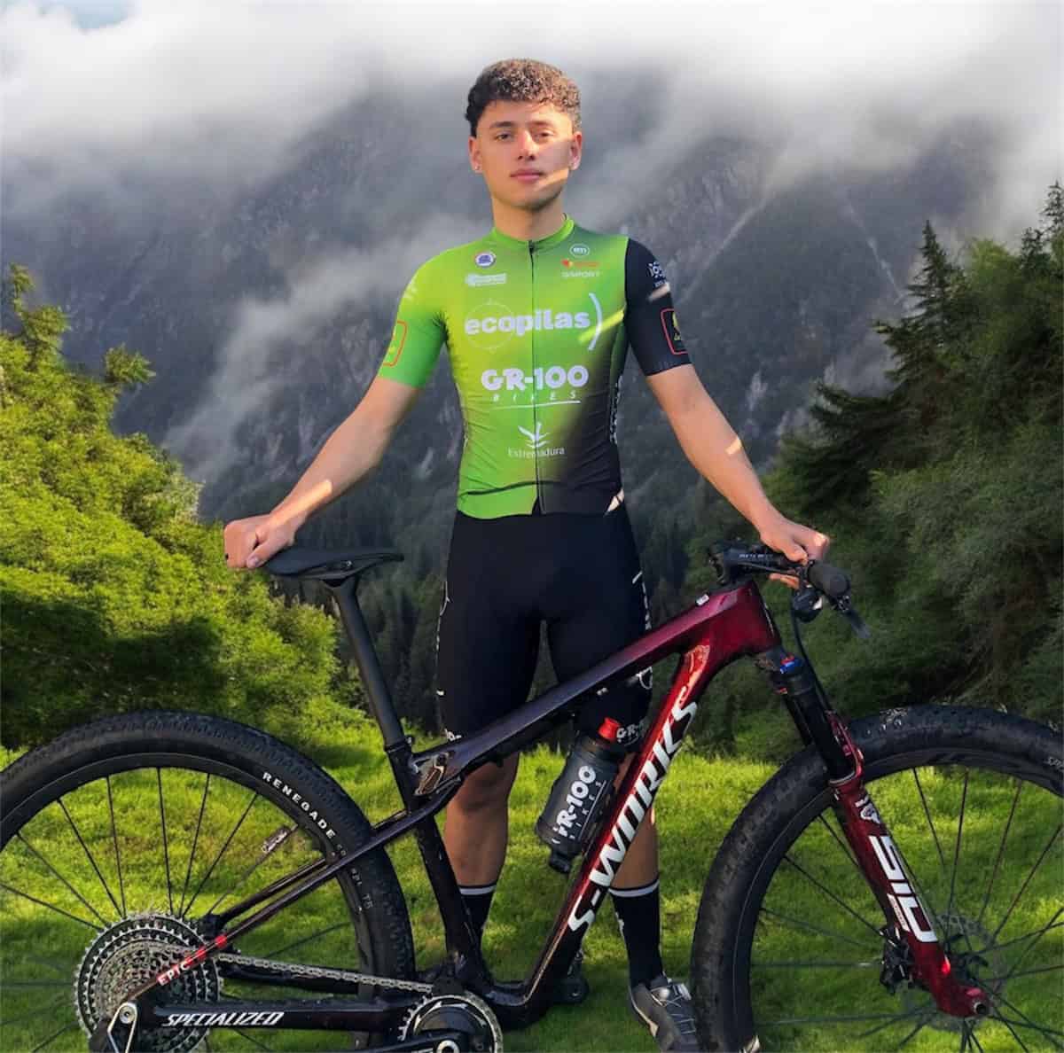 DAVID VIZCAÍNO REGRESA AL EXTREMADURA-ECOPILAS