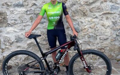 Natalia Fischer Egusquiza con bici