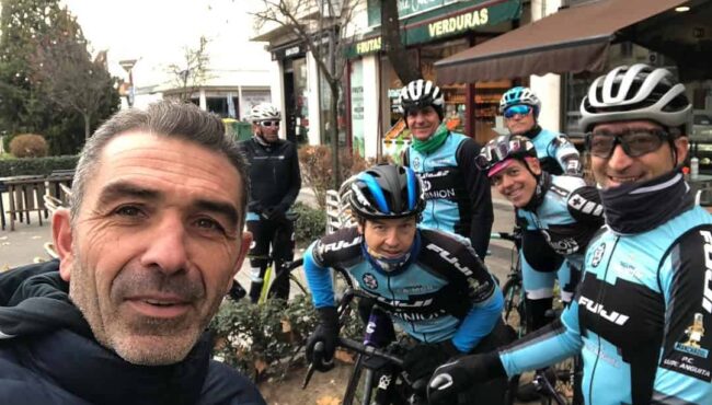 Tomando cafe para despedir el ano @p c l a … @carjabulo @onot96 @ciclismiguel @mariozafraduarte FelipeJuanjoJose