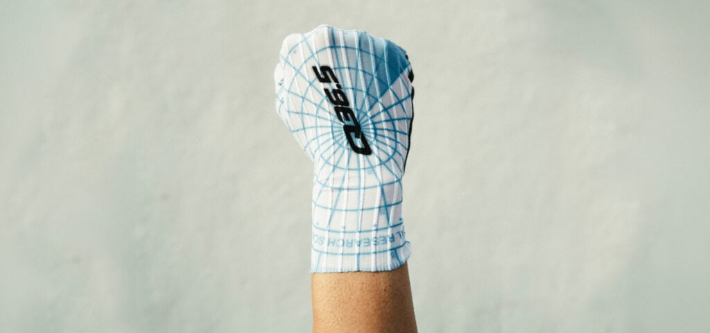q36 5 research scientist gloves