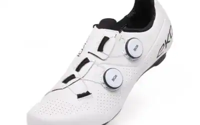zapatillas ruta r4 blancas logo negro