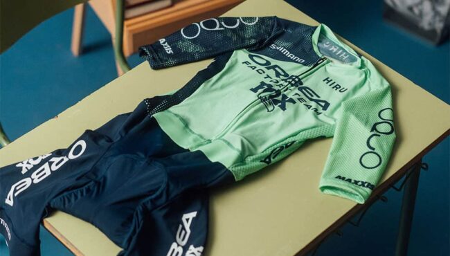 Equipacion del Orbea Fox Factory Team4