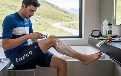 Por qué los ciclistas se depilan las piernas